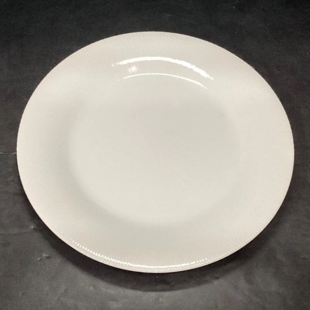 Ascot Japan White Porcelain‎ Dinner Plate, Vintage Ribbed Fine China Dinnerware
